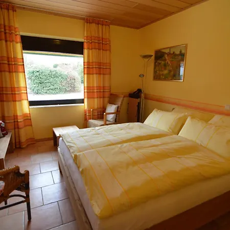 Maarheide 3*